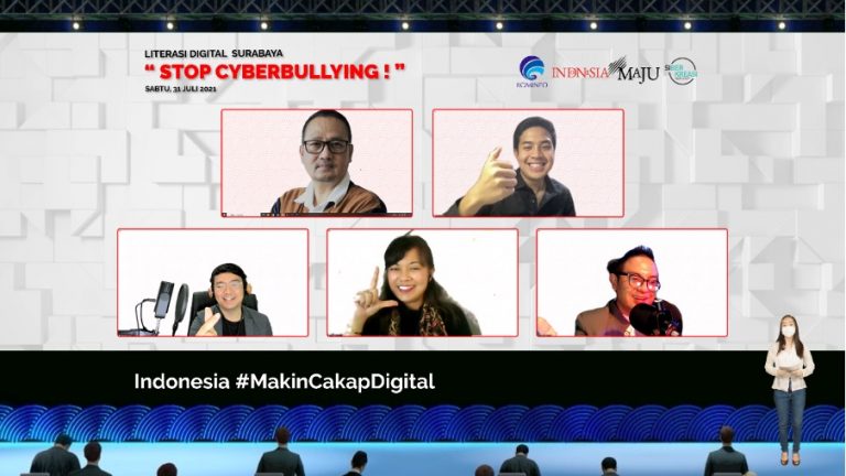 Webinar Literasi Digital Surabaya, Stop Cyberbullying