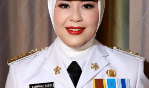 Putri Dakka dan Wagub Sulawesi Selatan Fatmawati Rusdi (Foto: Istimewa)